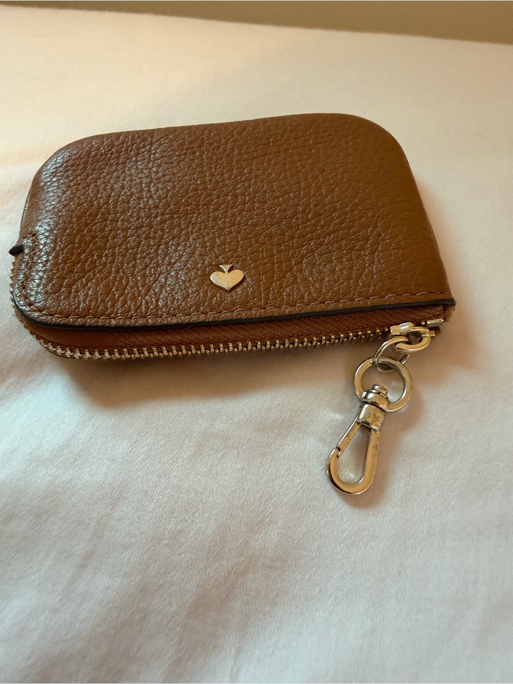 Kate Spade Brown Pebbled Leather Zip Coin Purse /Key Card Pouch w/ Gold Logo EUC - Picture 5 of 8